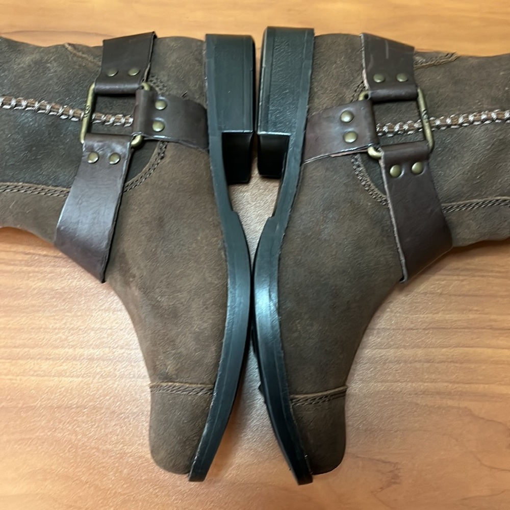 Ugg Dree Riding Boots - Picture 4 of 9